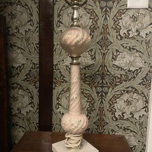 Vintage Floral Table Lamp